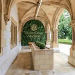 The Kennedy House Stone Cross Mansion אולברסטון
