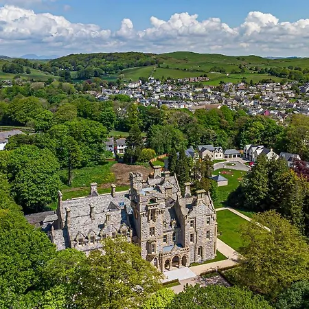 Feriehus The Kennedy House Stone Cross Mansion *