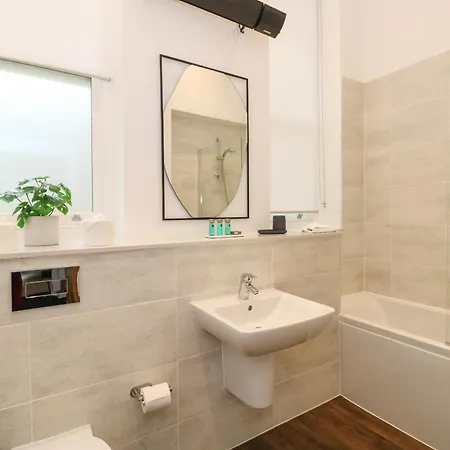 Feriehus The Kennedy House Stone Cross Mansion Ulverston